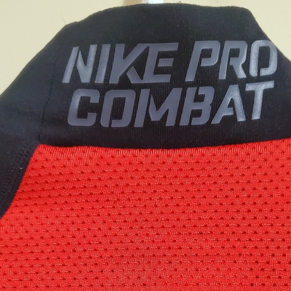 ๐Nike Combat Pro - Small Ladies long sleeve training compression top - Picture 2 of 8